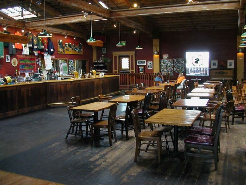 Lucky Labrador Brewing Company, Portland, Oregon