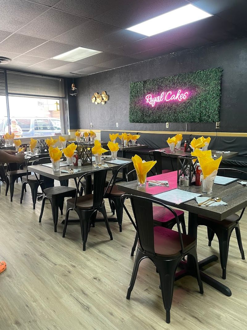 Royal Cake Creations & Cafe