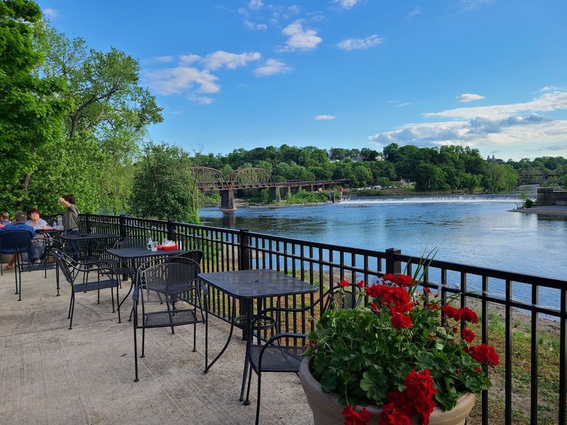 Local Diners and Comfort Food That Hits Every Time