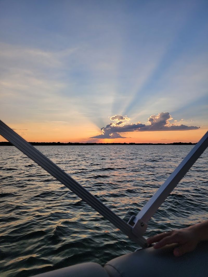Lake Bardwell: Water, Trails, and Open Sky