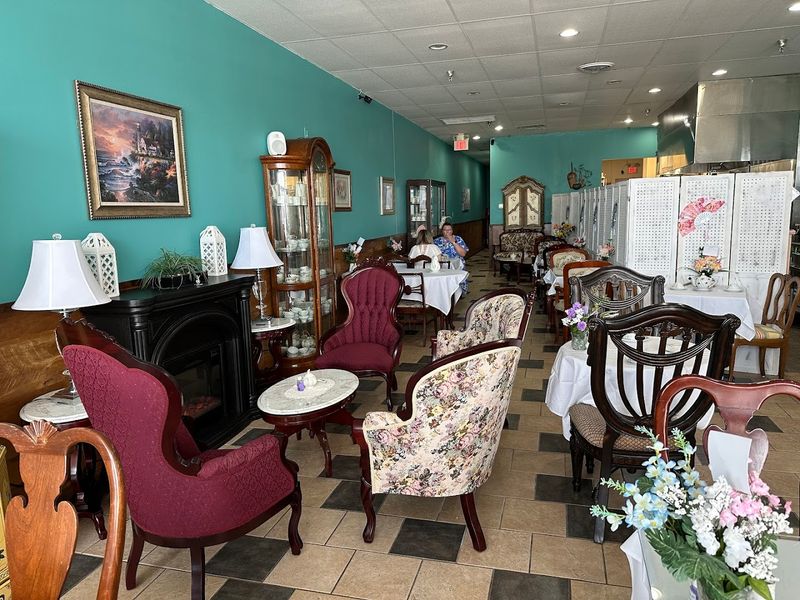 Southern Serenity Cafe and Tea Room, Midlothian