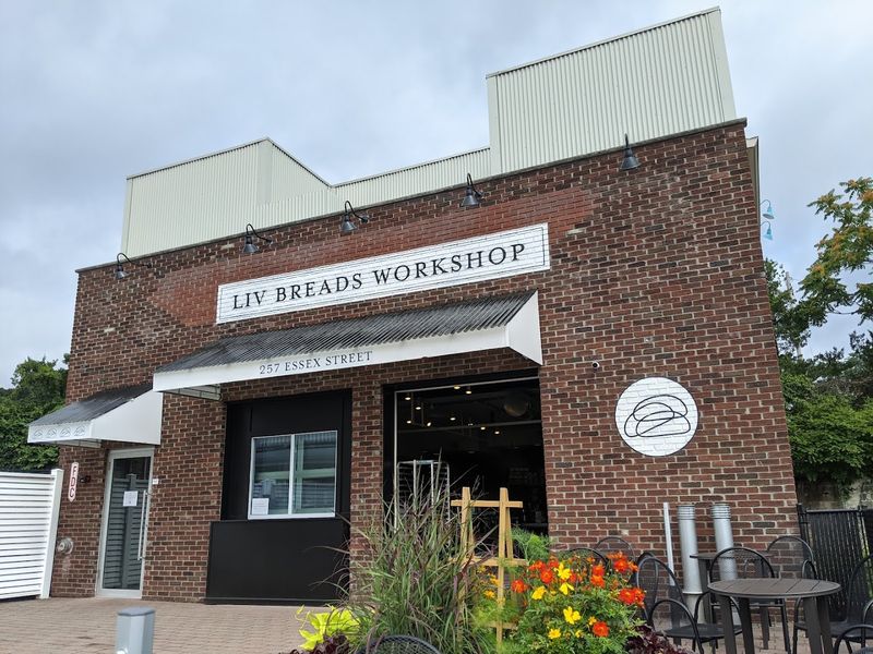 Liv Breads Artisan Bakery, Millburn