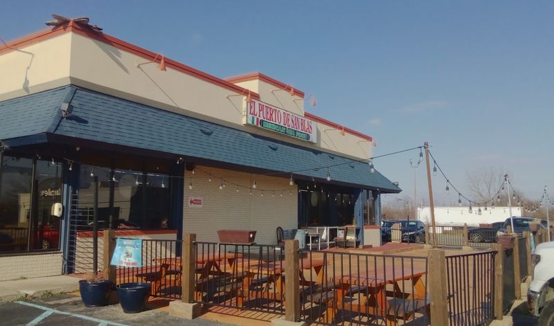 A Vibe That Actually Feels Like A Coastal Vacation In Mexico