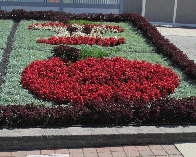 Quilt Gardens: Heritage Trail