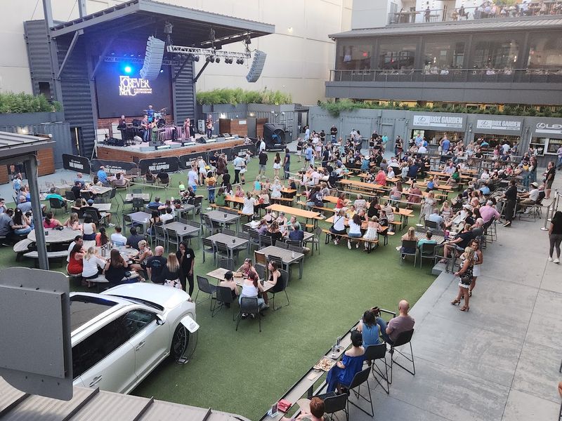 The Lexus Box Garden: An Outdoor Oasis in the Middle of Plano