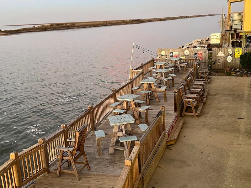 Planning Your Visit to Stingaree Restaurant and Marina