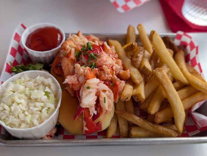 The Lobster Roll That Inspires Two-Hour Road Trips