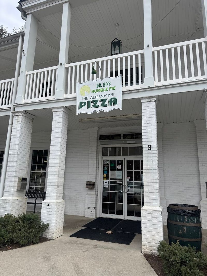 Dr. Ho's Humble Pie, North Garden