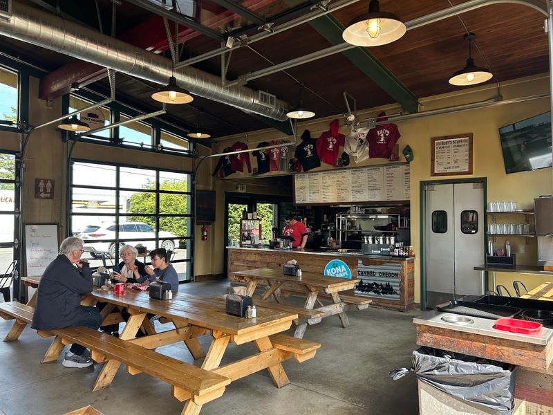 Ruby's Roadside Grill, Seaside, Oregon