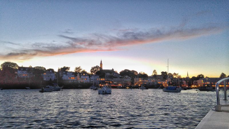 Quick Harbor Walks That Still Feel Quiet In Spring