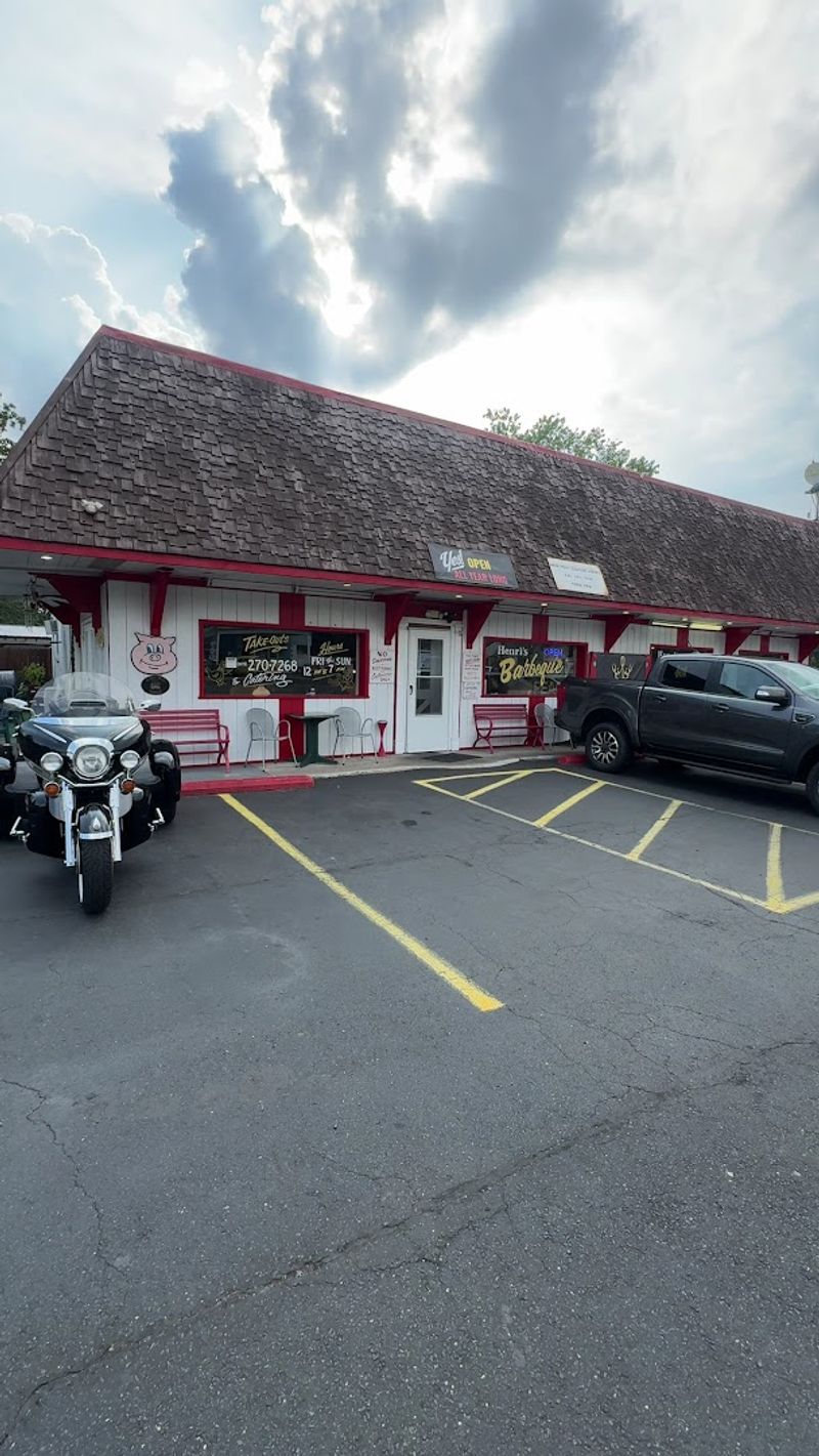 Henri's Hotts Barbeque