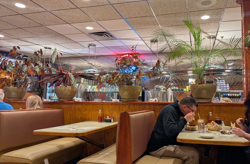 The Diner Atmosphere That Feels Like Home