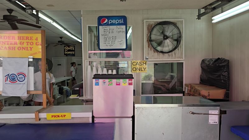 Cash Only, Quick Order, No Fuss, Just Donuts