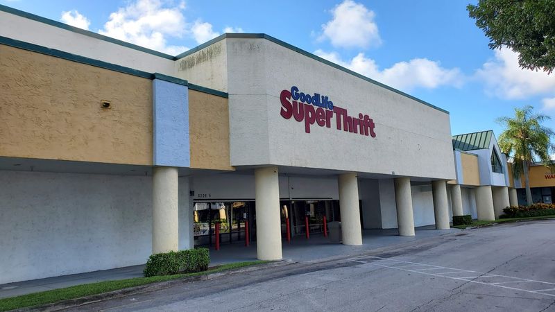 The Lake Worth Stop That Makes Full-Price Shopping Feel Less Necessary