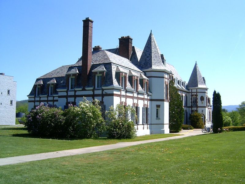 Middlebury College Gives The Whole Place That Calm, Bookish Energy