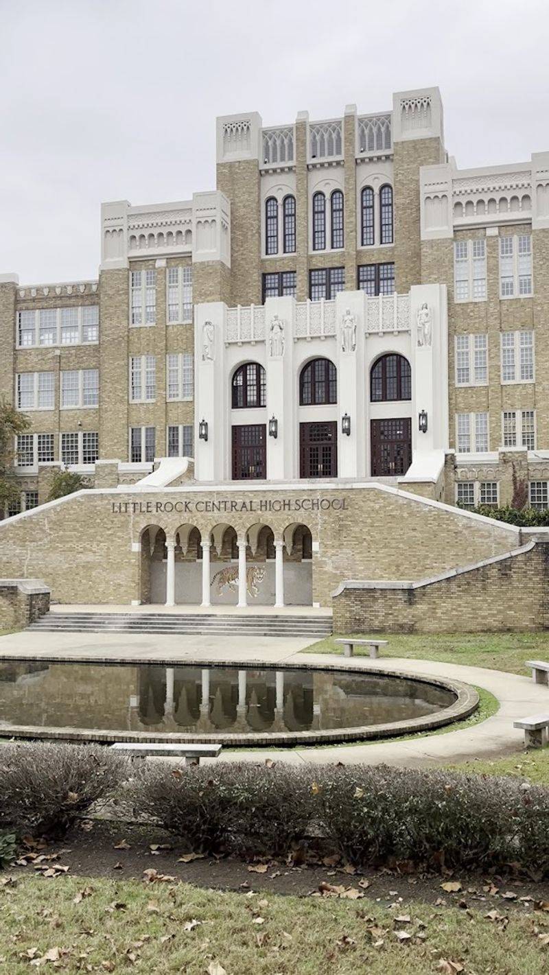 The 1927 Landmark Details Most Visitors Miss