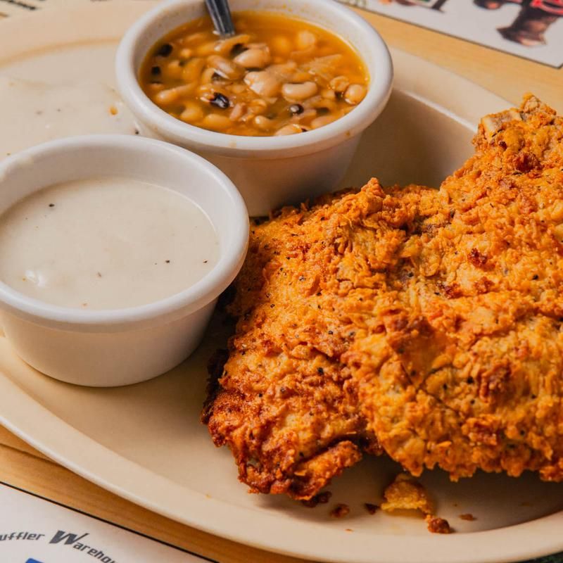 The Unlimited Fried Chicken That Put This Place on the Map