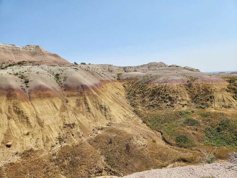 Yellow Mounds Overlook (Badlands National Park)