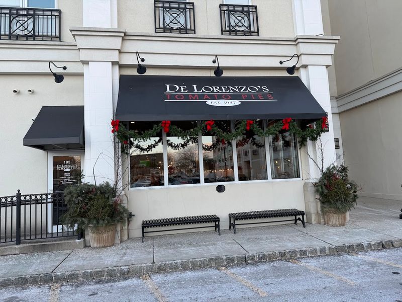 De Lorenzo's Tomato Pies