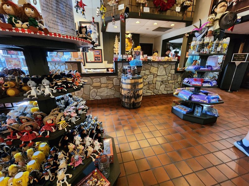 A Gift Shop That Doubles as a Cultural Souvenir Stop