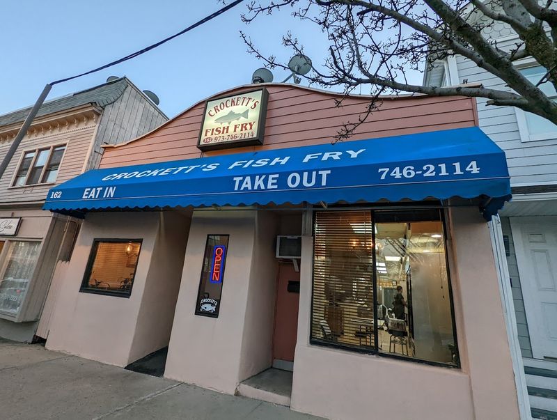 Why Crockett's Fish Fry Belongs on Your New Jersey Food List