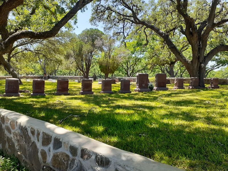 The Johnson Family Cemetery and a Moment of Quiet Reflection