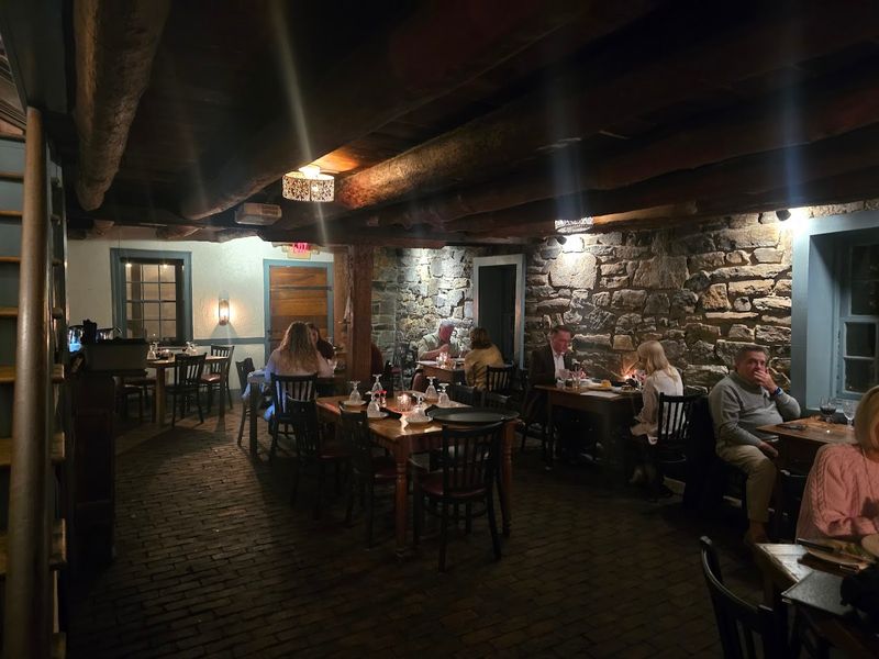 The Ghost That Pinches Back