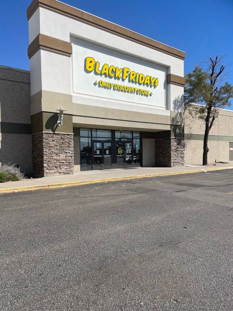 Crowd Etiquette That Keeps It Fun