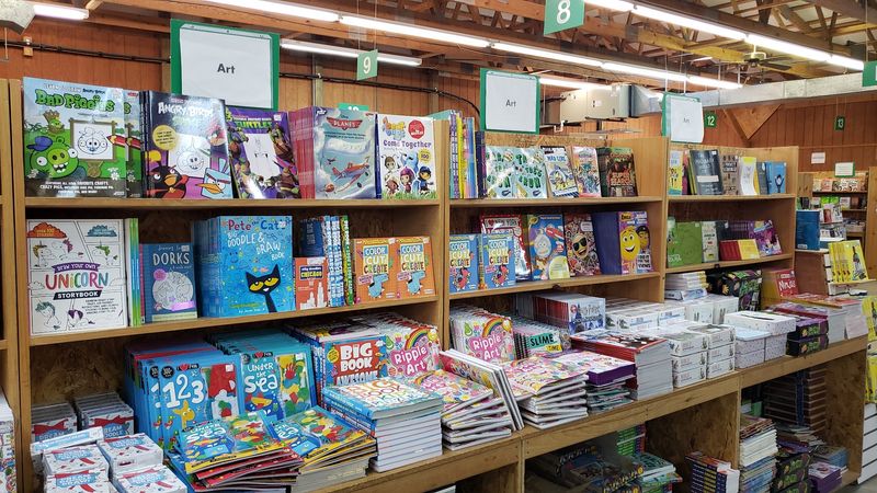 The Kids and Young Readers Section Is an Absolute Goldmine