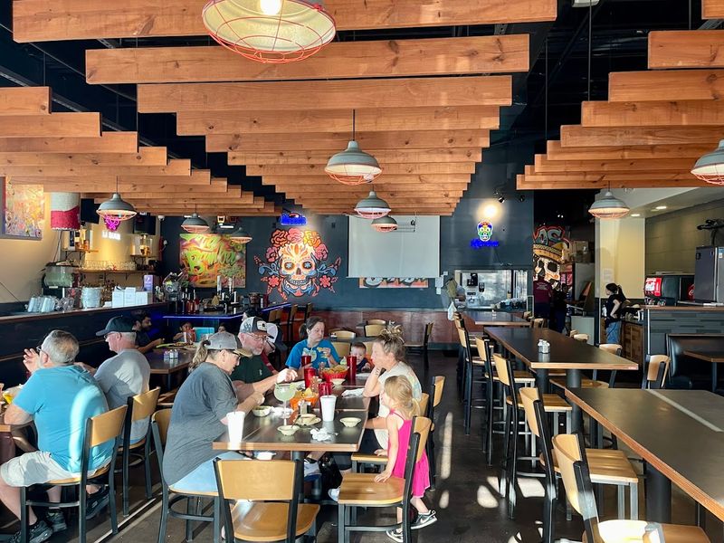 Patio-And-Dining-Room Setup That Feels Built For Groups