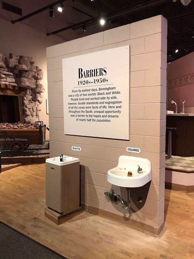 Visit Tips, Timing, Nearby Stops, And Leaving With A New Lens