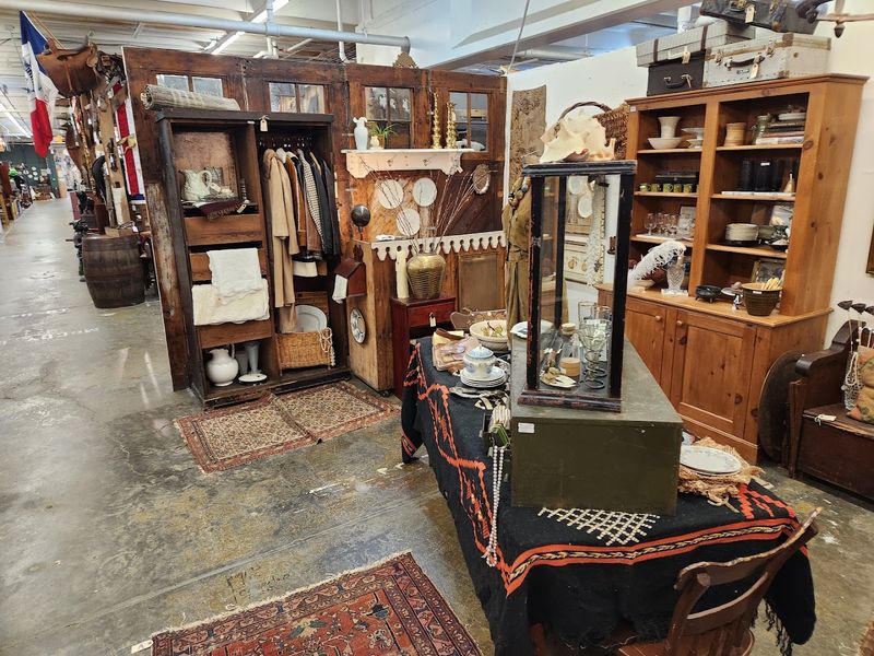 Jewelry, Accessories, and Wearable History