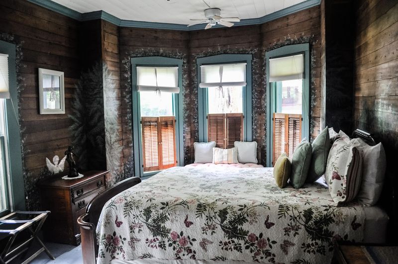 The Story Inn: Nashville, IN