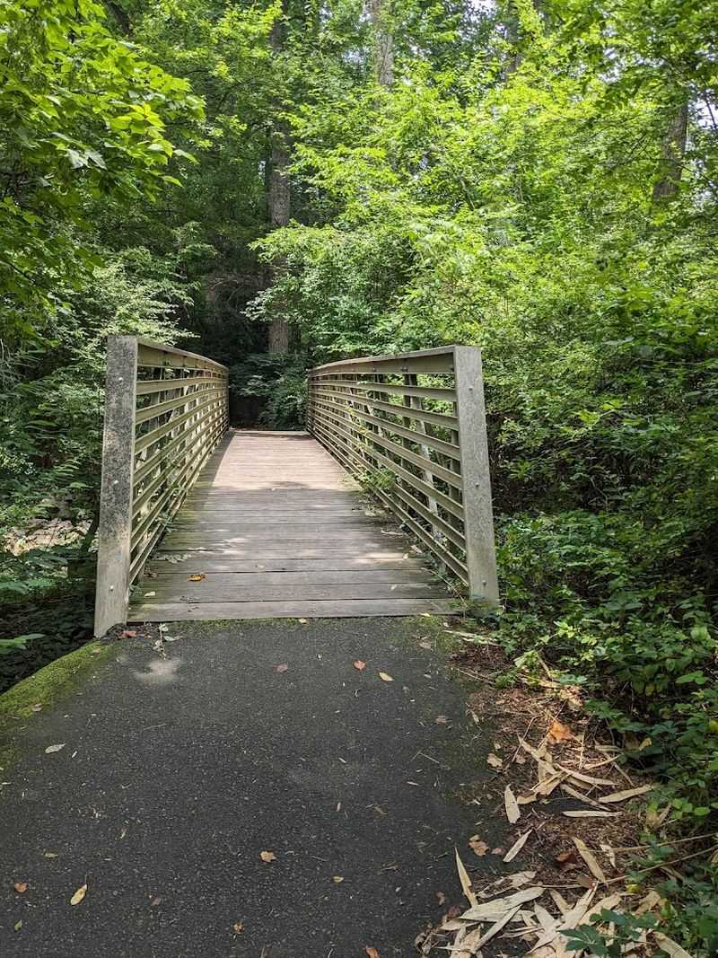 What Exactly Is a Dead Drop and Why Did It Work So Well