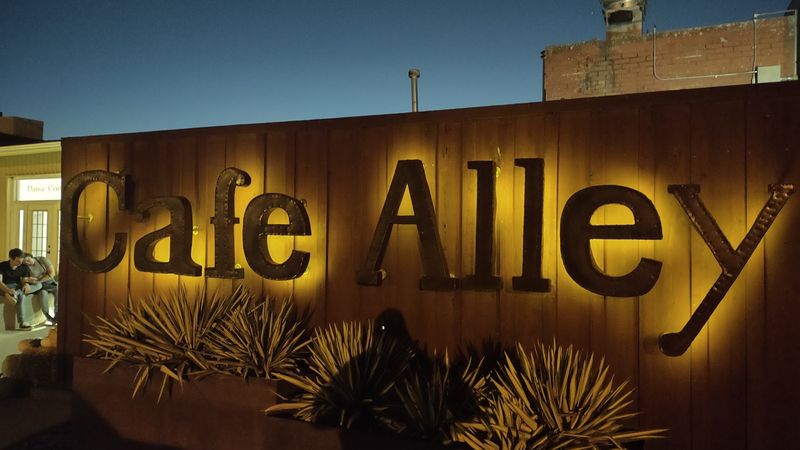 Cafe Alley, Ardmore
