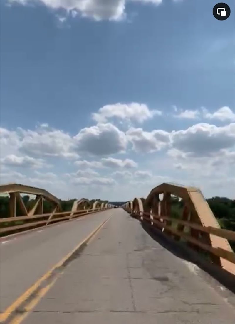 Practical Tips for Visiting the Bridge and Making the Most of Your Stop