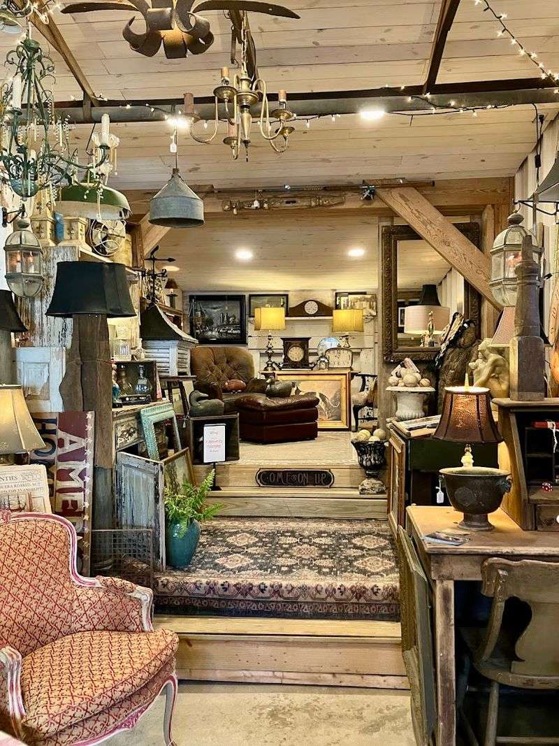 The Sweet Violets Vintage Market Connection