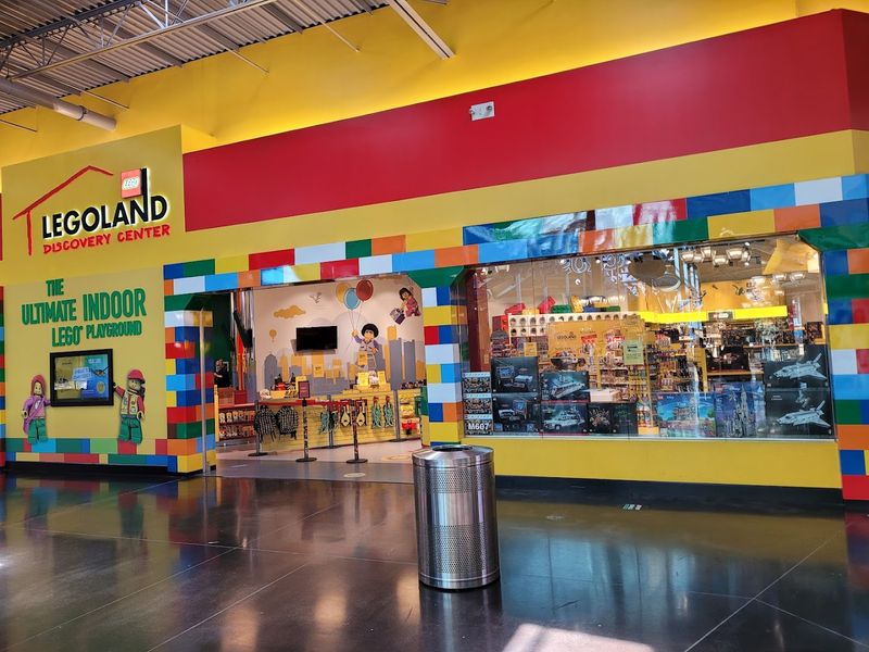 LEGOLAND Discovery Center Makes It A Family Mission, Not Just Shopping