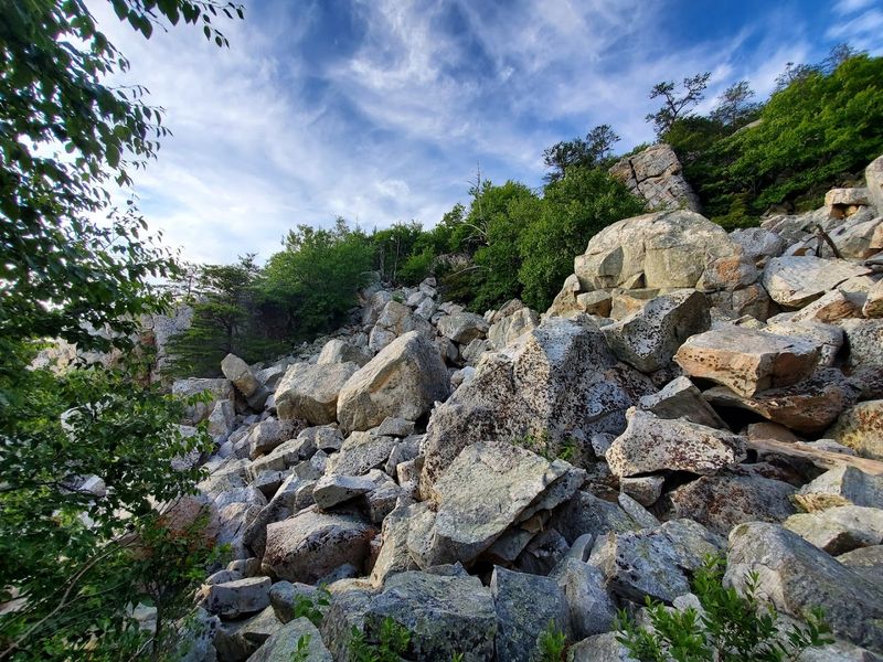 The Geology Behind the Spectacle: Ancient Rocks With a Story