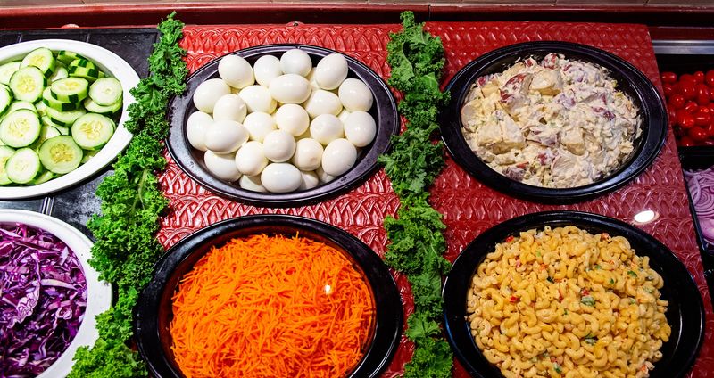 The Salad Bar That Regulars Swear By