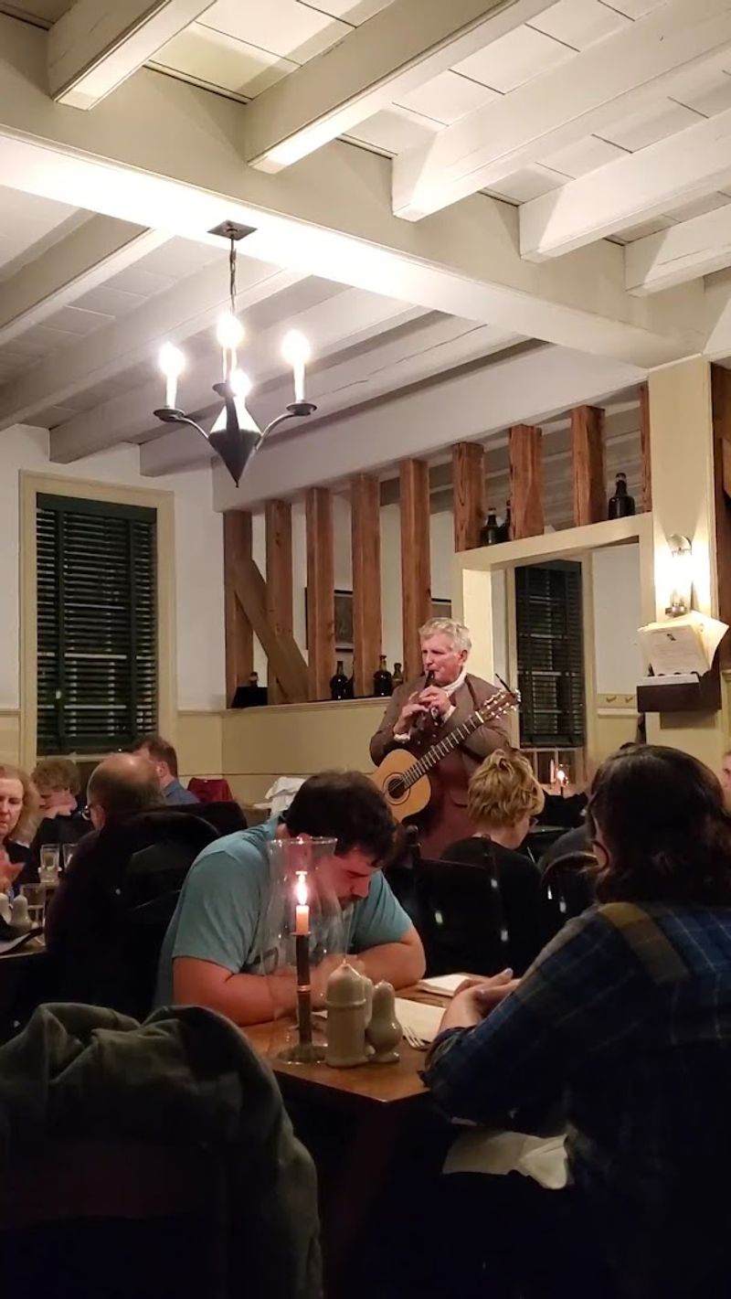 How the Garden Bar Fits Into a Full Colonial Williamsburg Day