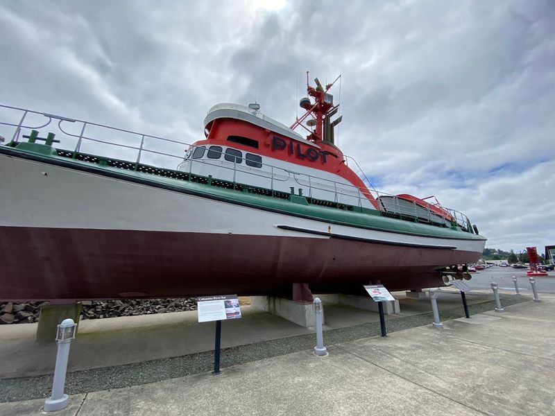 Pilot Boats and Navigation History on the Columbia