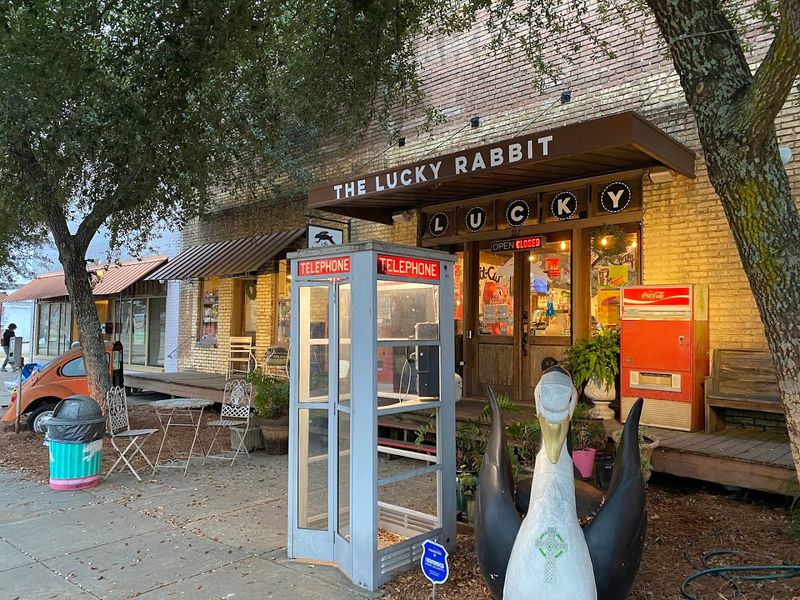 Find The Entrance On Mobile Street And Grab A Cart