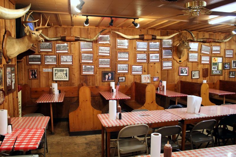 Black's Barbecue, Texas