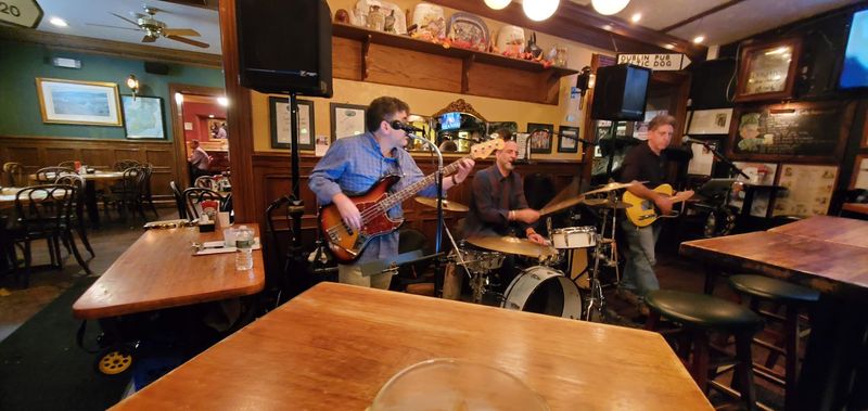 Live Music That Turns a Dinner Into an Event