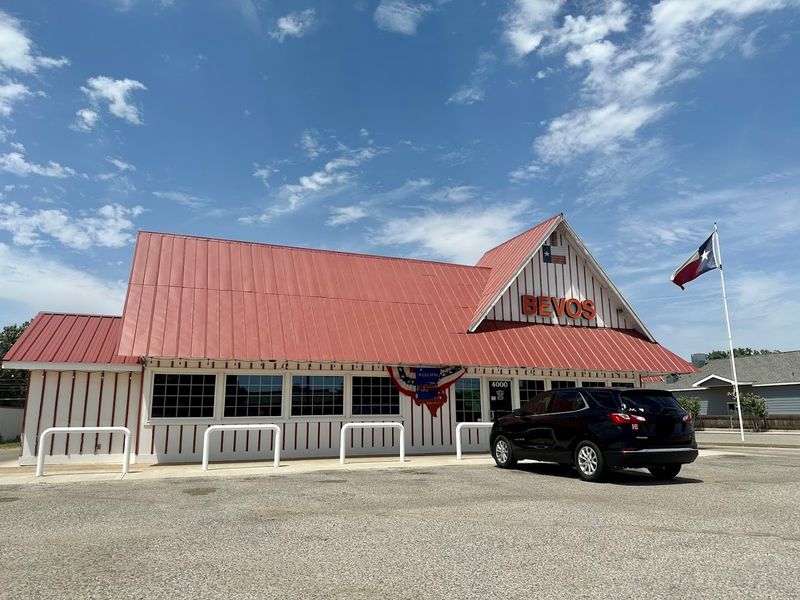 Bevos Drive-In, Texas