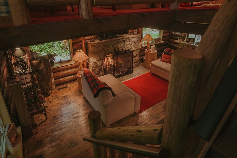 A Tiny House That Feels Anything But Small