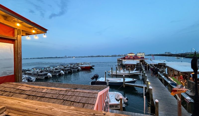 A Crab House With Real Ocean City Energy