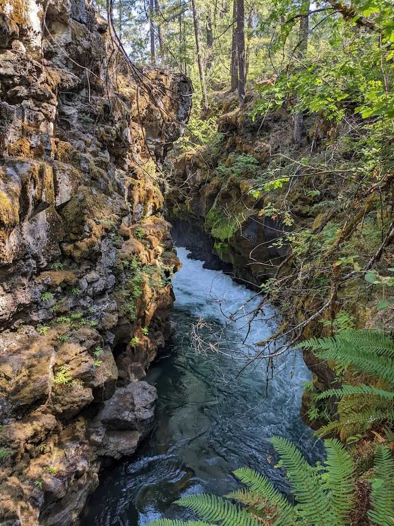 Rogue-Umpqua Scenic Byway, Southern Oregon