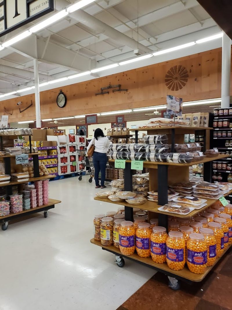 Hours And Sunday Closure That Shape The Whole Plan